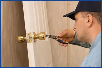 Maineville OH Locksmiths Store Maineville, OH 513-392-8432 Maineville OH Locksmiths Store Maineville, OH 513-392-8432 - 6-lock-repair